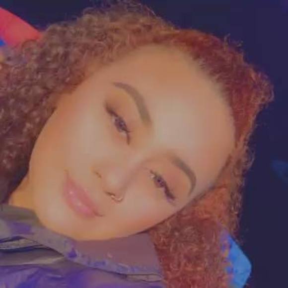 Meet your Posher, Alayna - Picture 1 of 1